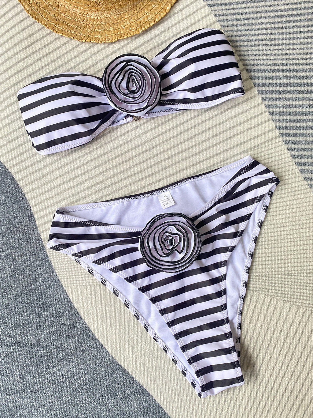 Vaida Bikini