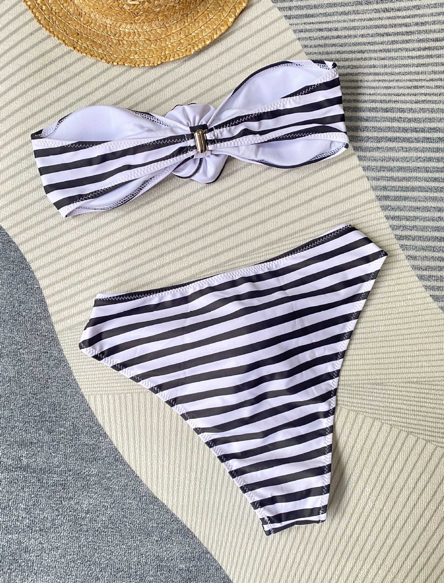 Vaida Bikini